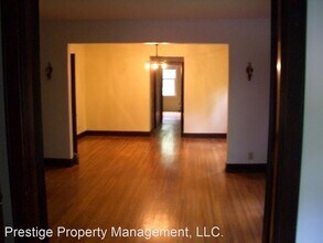 3379 Morrison Ave in Cincinnati, OH - Building Photo - Building Photo