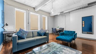 500 S Ervay St in Dallas, TX - Building Photo