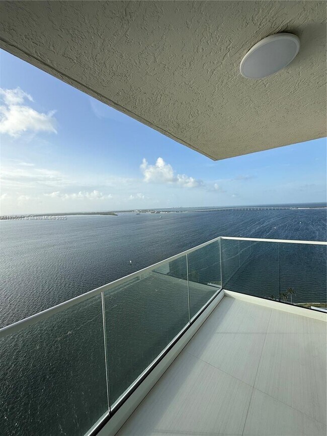 property at 800 Claughton Island Dr