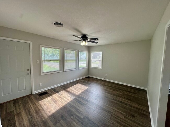 1719 Keith Dr NE in Cedar Rapids, IA - Building Photo - Building Photo