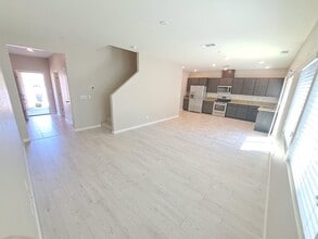 240 Alboran Sea Cir in Sacramento, CA - Building Photo - Building Photo