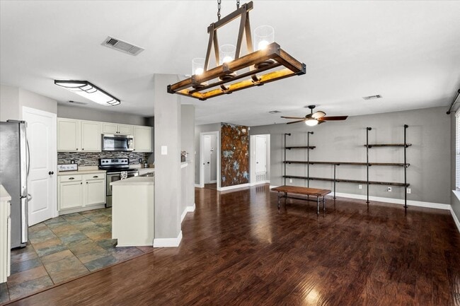 property at 208 Rock Hound Ln