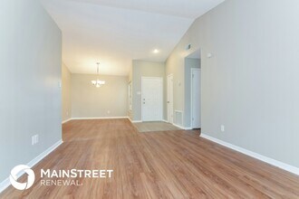 13210 Silvercreek Dr in Riverview, FL - Foto de edificio - Building Photo