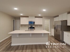 127 Brentwood Dr in Statesville, NC - Building Photo - Building Photo