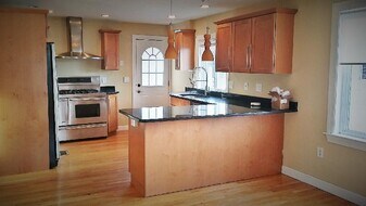 37 Bradshaw St in Watertown, MA - Building Photo