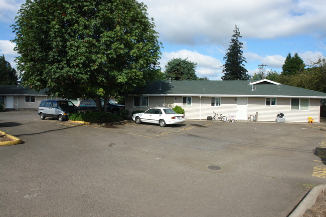 2981-2999 Riviera Dr in Salem, OR - Building Photo - Building Photo