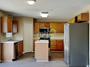 130 Appleby St NE in Palm Bay, FL - Building Photo - Building Photo