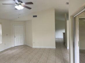 9848 SW 117th Plz in Miami, FL - Building Photo - Building Photo