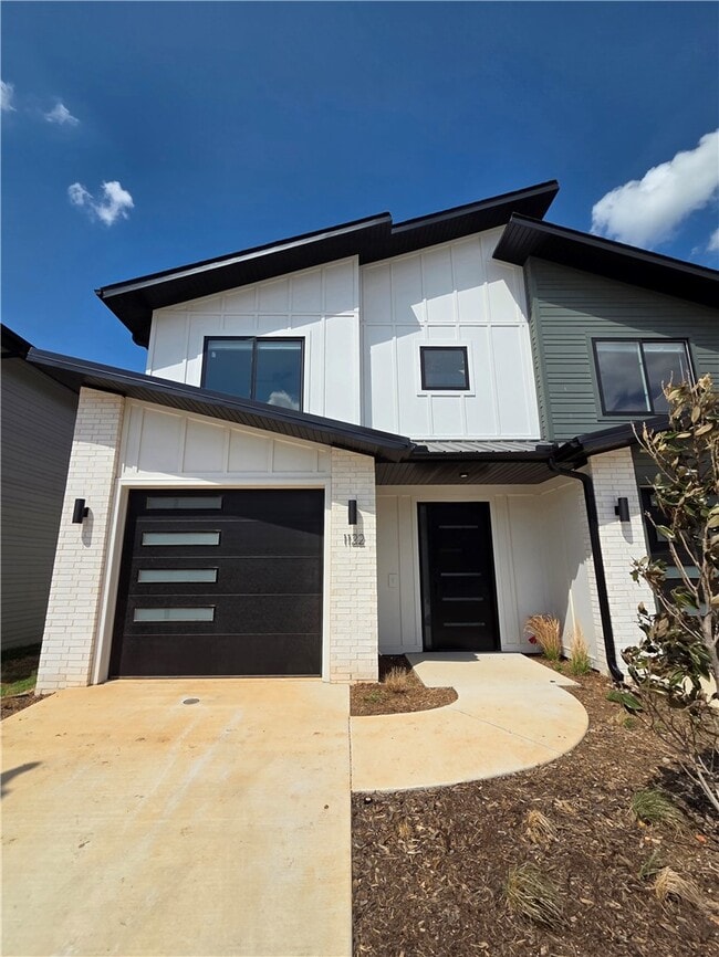 property at 1122 Emilia Ave