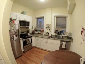 1476 Beacon St in Brookline, MA - Building Photo