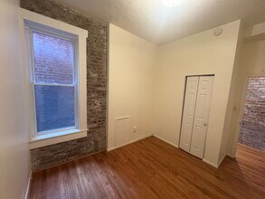 1308 Fairmont St NW, Unit 1 in Washington, DC - Foto de edificio - Building Photo