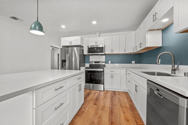 6129 Pontiac St in San Diego, CA - Building Photo - Building Photo