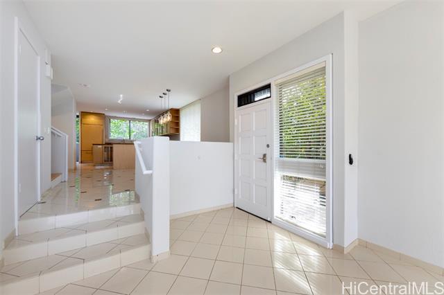 125A Maunalua Ave in Honolulu, HI - Building Photo - Building Photo