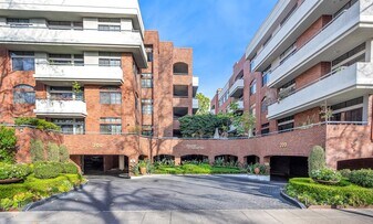 200 N Swall Dr, Unit 551 in Beverly Hills, CA - Building Photo