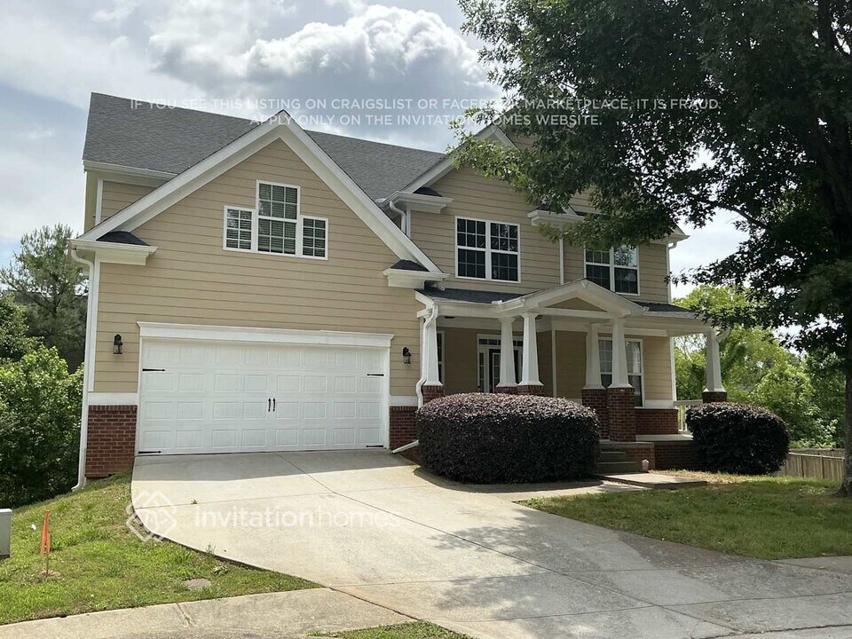 3400 Park Glenn Ln in Snellville, GA - Building Photo