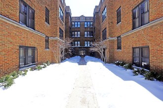 3211-3219 W Belle Plaine Ave in Chicago, IL - Building Photo - Building Photo