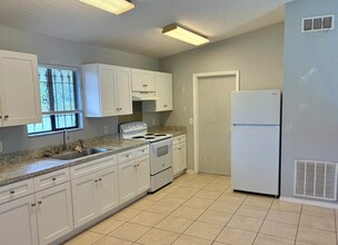 322 Ixora Ave NW in Palm Bay, FL - Building Photo - Building Photo