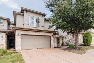 13400 Briarwick Dr in Austin, TX - Building Photo