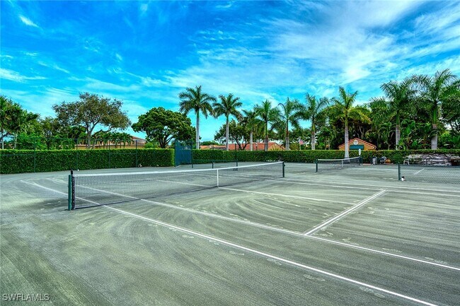 613 Beachwalk Cir