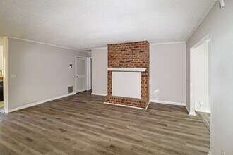 5657 Estates Ct in Norcross, GA - Building Photo - Building Photo