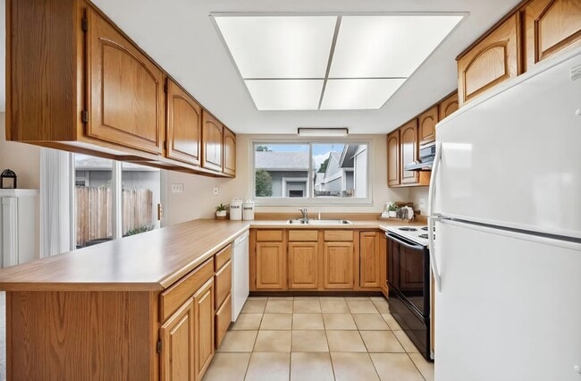 10351 E Evans Ave in Aurora, CO - Building Photo - Building Photo