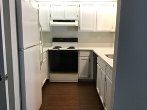 1465 E Putnam Ave in Greenwich, CT - Building Photo - Building Photo