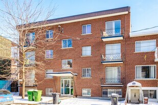 20 Léo-Pétrin St in Lachine, QC - Building Photo