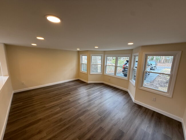 40 Hydrangea St in Browns Mills, NJ - Foto de edificio - Building Photo