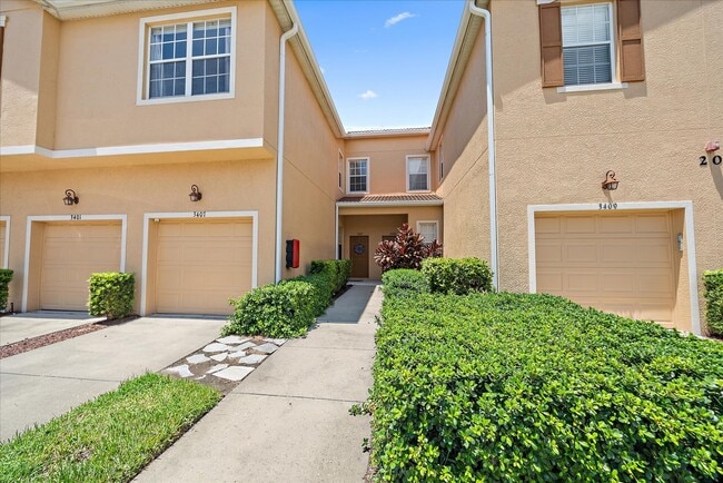 property at 3407 Parkridge Cir