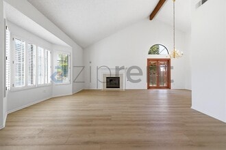 6863 De Grazia Rd in Riverside, CA - Foto de edificio - Building Photo