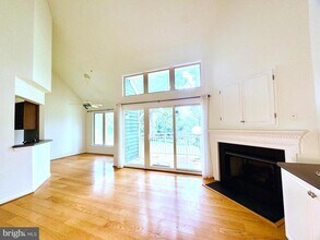 640 Oakland Hills Dr in Arnold, MD - Building Photo - Building Photo