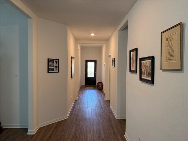 2005 Long Shadow Ln in Georgetown, TX - Building Photo - Building Photo