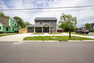 501 Delaware Ave in Virginia Beach, VA - Building Photo