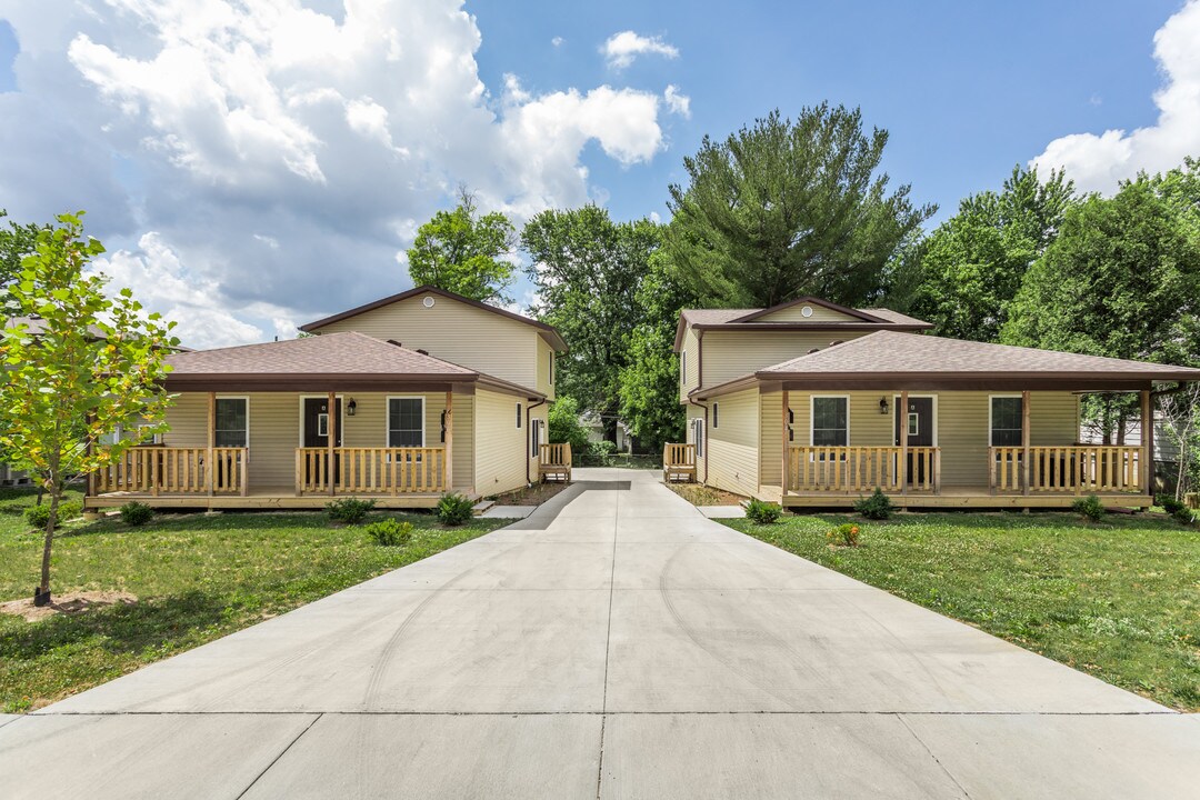 Regency Court Apartments in Bloomington, IN - Building Photo