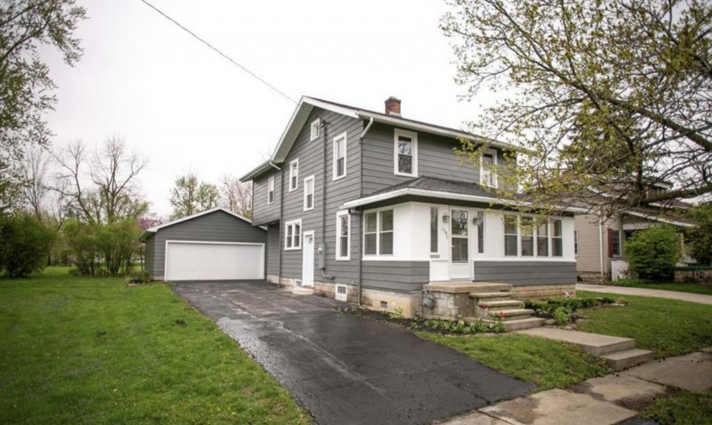 209 E Hobart Ave in Findlay, OH - Building Photo