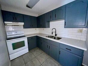 506 Shiloh Dr in Laredo, TX - Building Photo - Building Photo