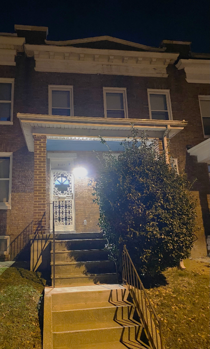 2103 Belair Rd in Baltimore, MD - Building Photo