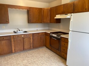 805 3rd St SW in Valley City, ND - Building Photo - Building Photo