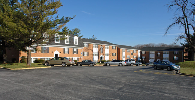 Villages of Queen Anne Apartments in Owings Mills, MD - Foto de edificio - Building Photo