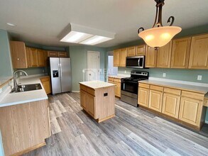 5734 Dolores St in Colorado Springs, CO - Building Photo - Building Photo