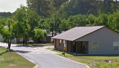 1701 S Jones St in Winnfield, LA - Building Photo - Building Photo