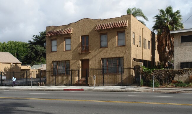 6020 Main St in Los Angeles, CA - Building Photo - Building Photo