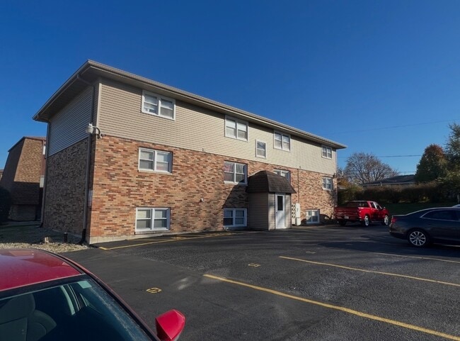 531 Pasadena in Crest Hill, IL - Building Photo - Building Photo