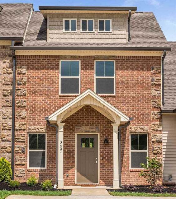 property at 3427 Fleeman Place Dr NE
