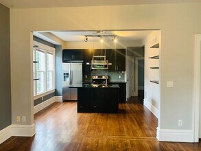 1698-1700-1700 Oak St in Columbus, OH - Building Photo - Building Photo