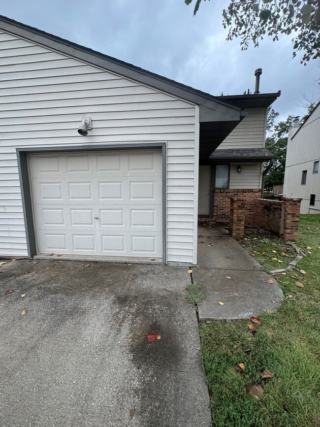 property at 431 Foxfire Dr