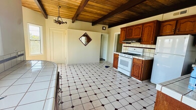 5432 Foothill Blvd in Oakland, CA - Building Photo - Building Photo