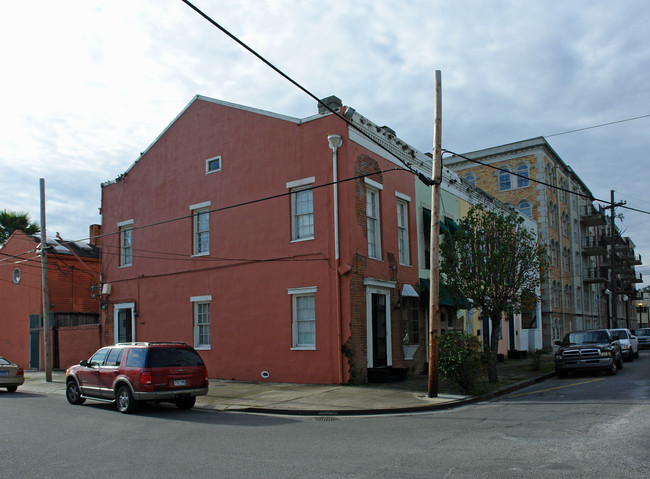 2000-2006 Carondelet St