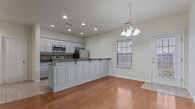 3000 SW Windrift Ave in Bentonville, AR - Building Photo - Building Photo