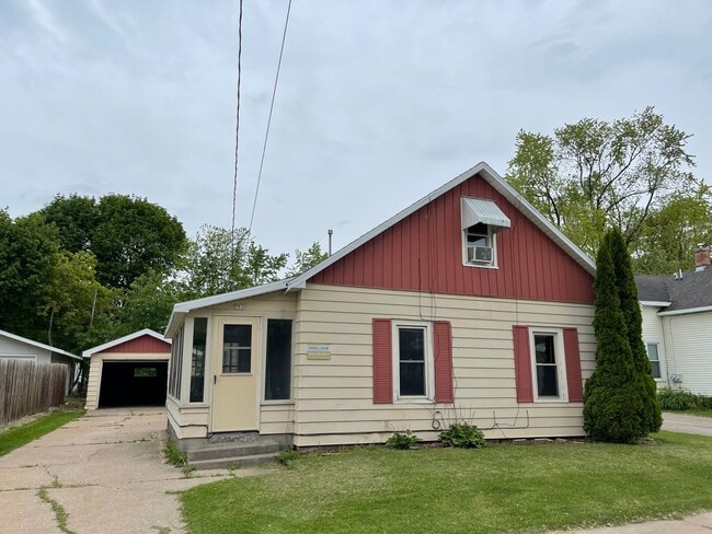 property at 751 Vine Ave